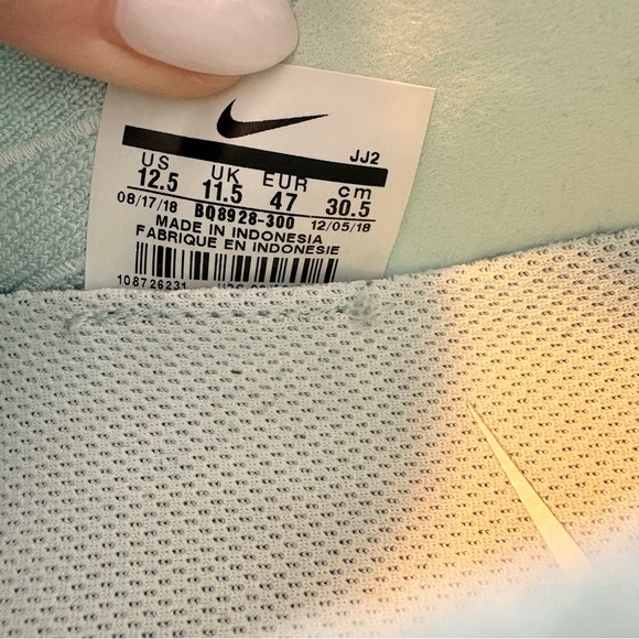 Nike Epic React Flyknit 2 Teal Tint Running Shoes Men’s Size 12.5 EUR 47 - Picture 12 of 13